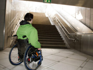 musei accessibili roma lis e sedia rotelle