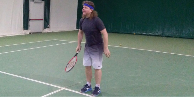 Non vedente gioca a Blind Tennis a Bologna
